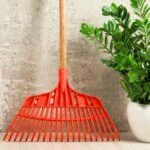 Plastic Garden Rake Pallette