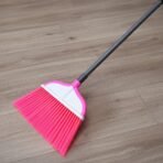 Ergonomic Broom –  CV Design - Image 2